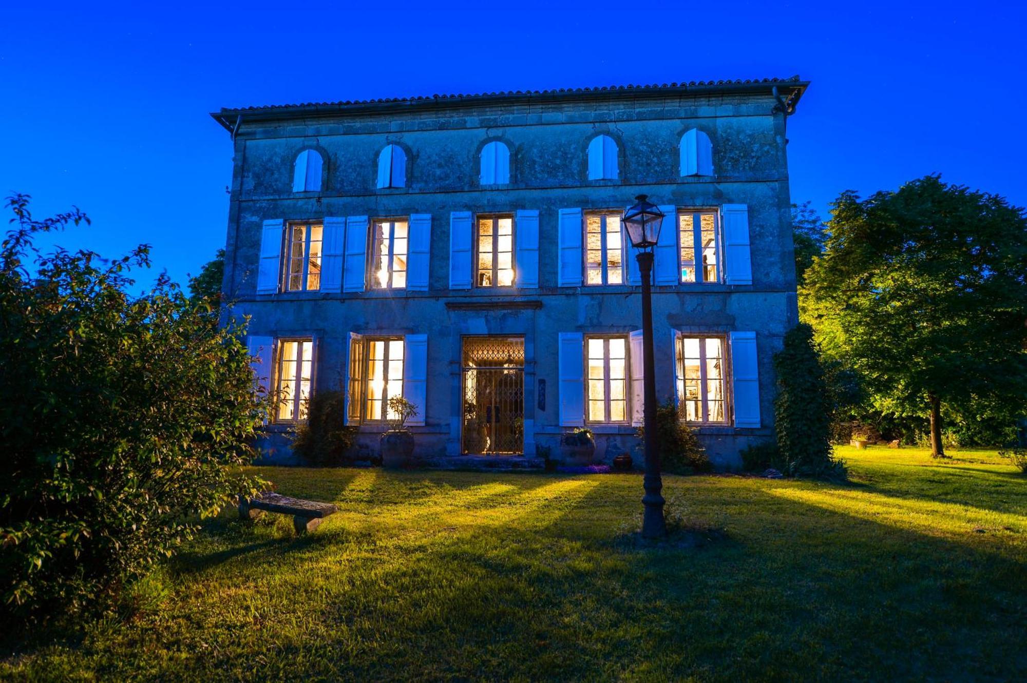 Chambres D'Hotes Dans Une Maison De Maitre A 5 Min Du Centre De Nérac Exteriör bild