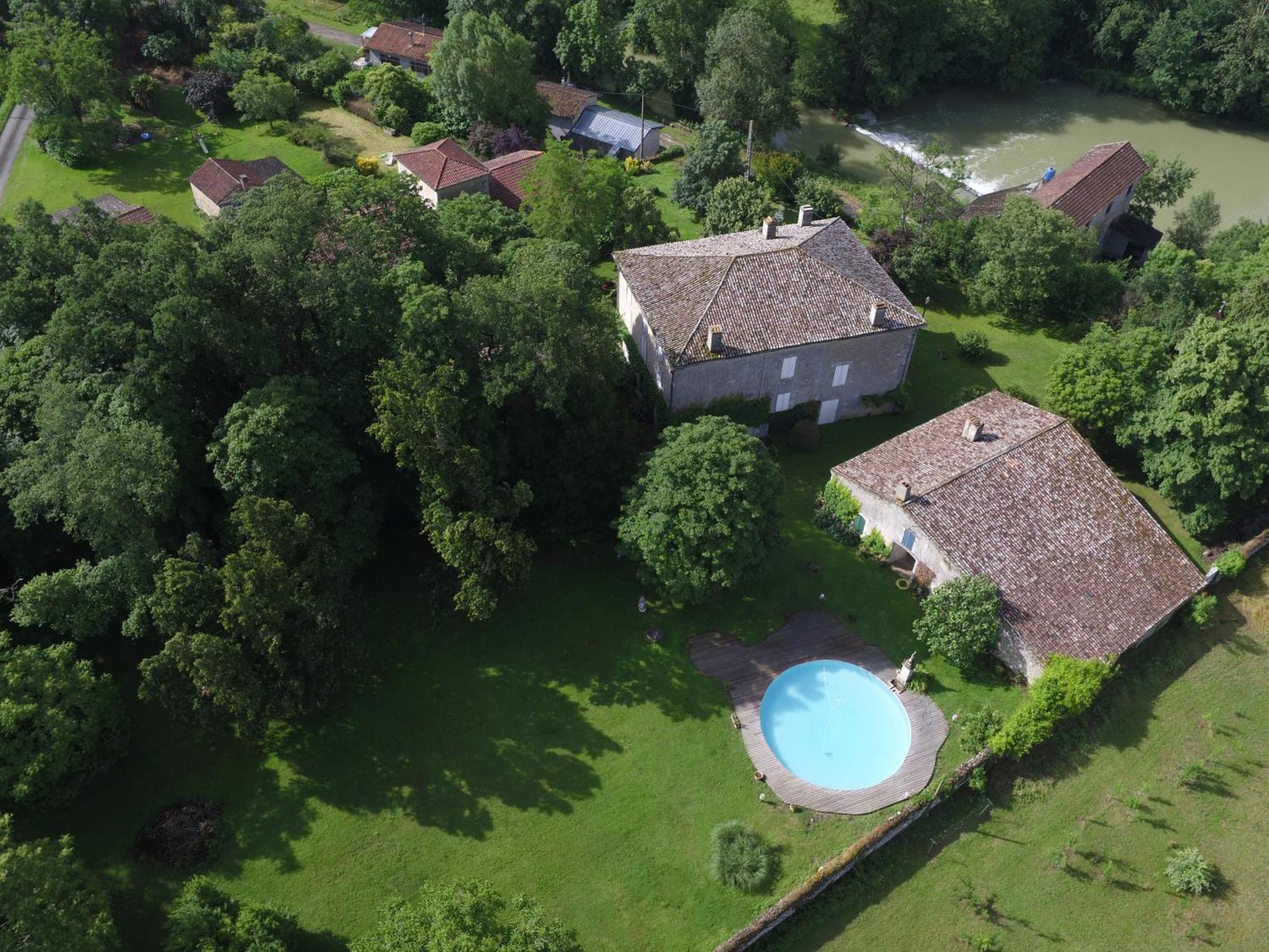 Chambres D'Hotes Dans Une Maison De Maitre A 5 Min Du Centre De Nérac Exteriör bild